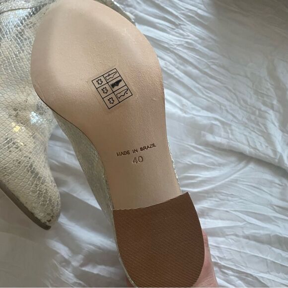 Chocolat Blu Leather Boston Block Heel Silver Cream Snake Booties Size 40 NIB - Picture 4 of 10